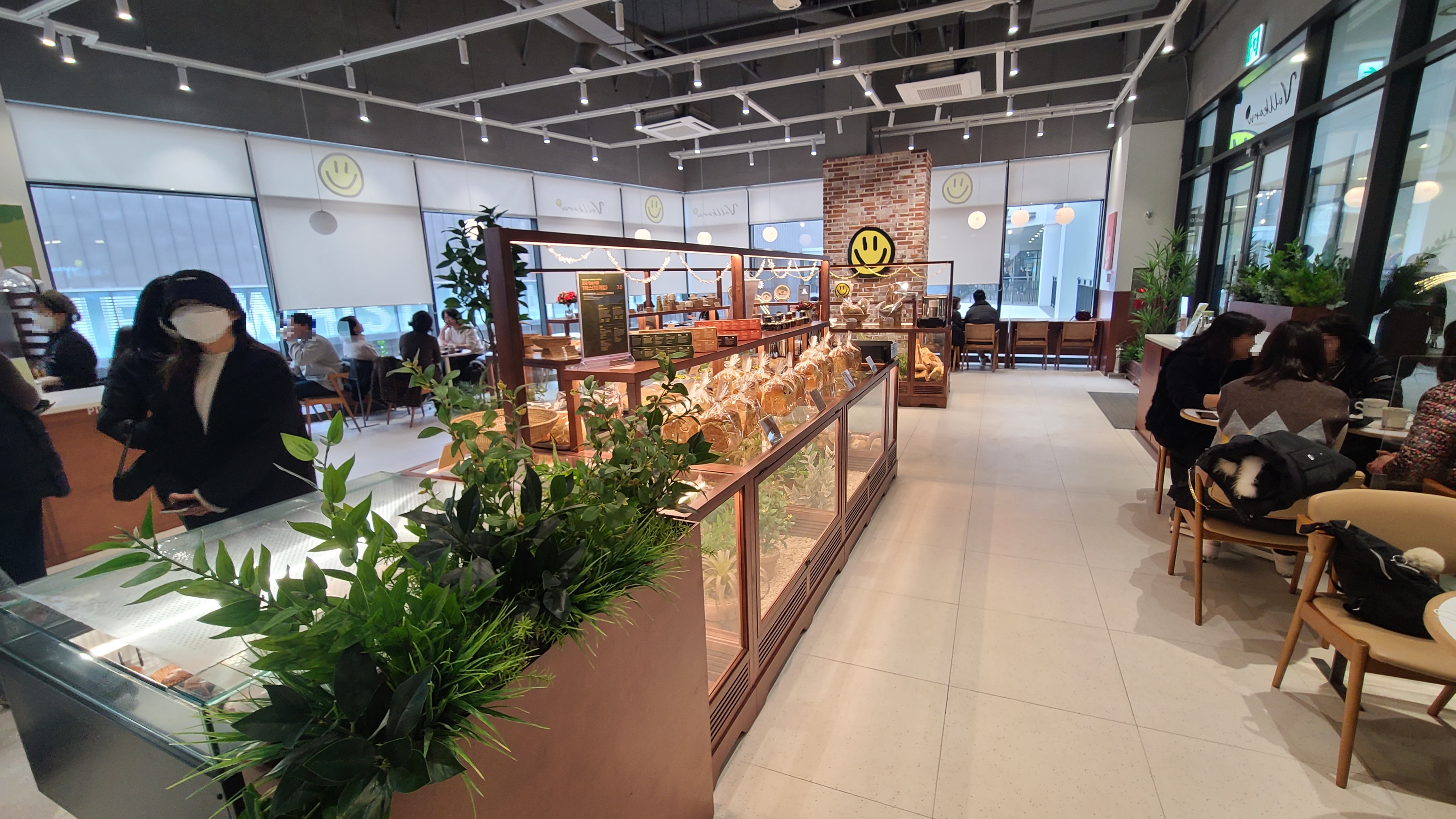 폴콘베이커리송도점-내부2