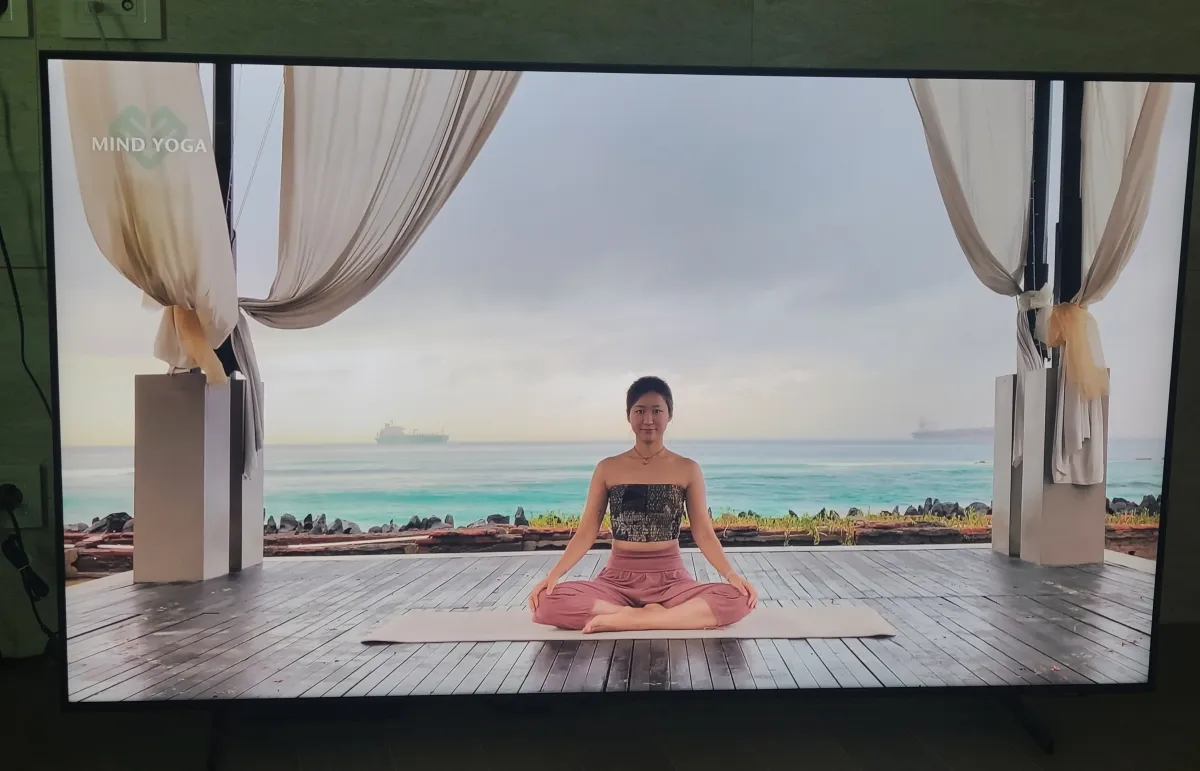 유튜버-에일린요가-수업장면