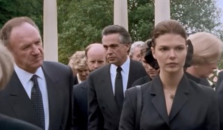 야망의 함정, 모임 장면