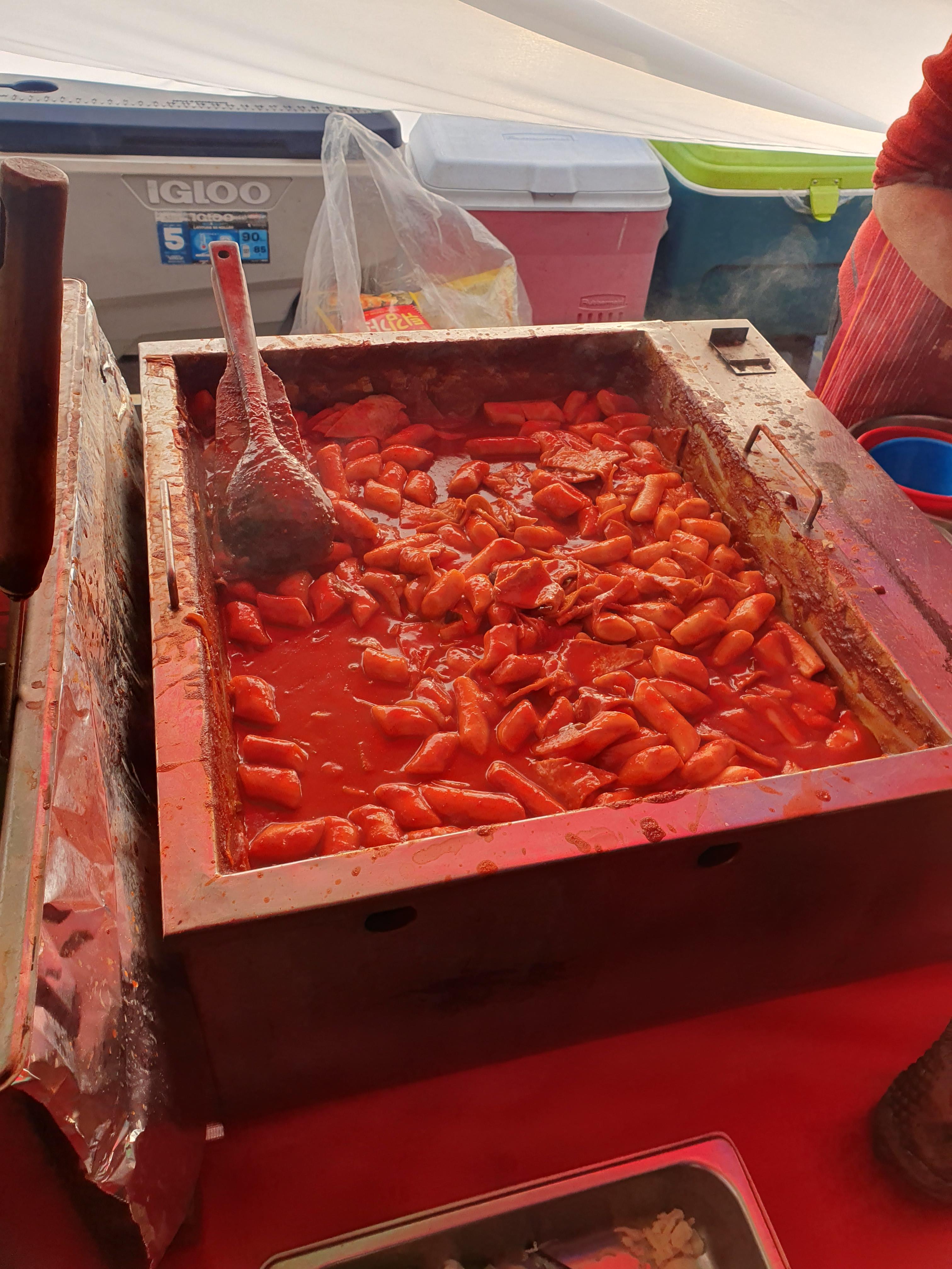 관저동 수요장터 떡볶이 과일향으로 매콤 달콤함 ^^