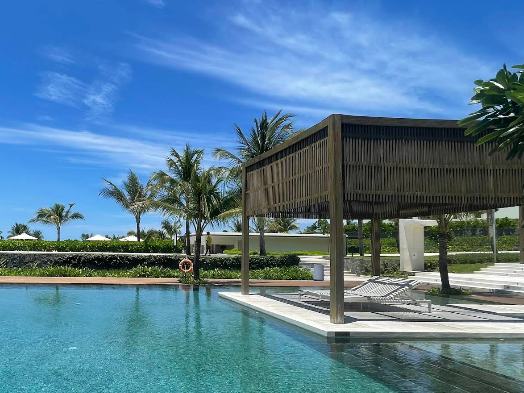 나트랑-알마리조트-수영장-후기