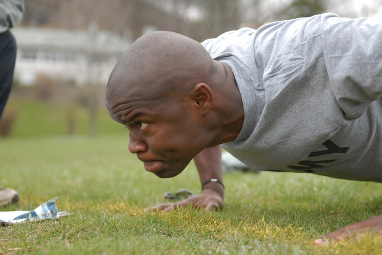 팔굽혀펴기 속 숨겨진 생체역학