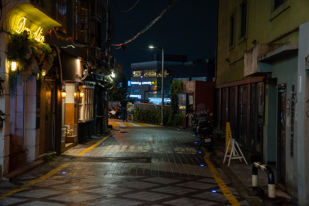 비온 뒤 이태원 길