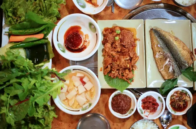 투데이 맛있는 메뉴 밥이보약 건강밥상 시원한 동태탕과 생선구이 맛있는 식당 추천 부산 사상구 주례역 맛집