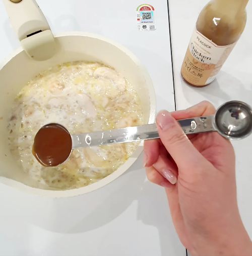 치킨-스톡-넣기