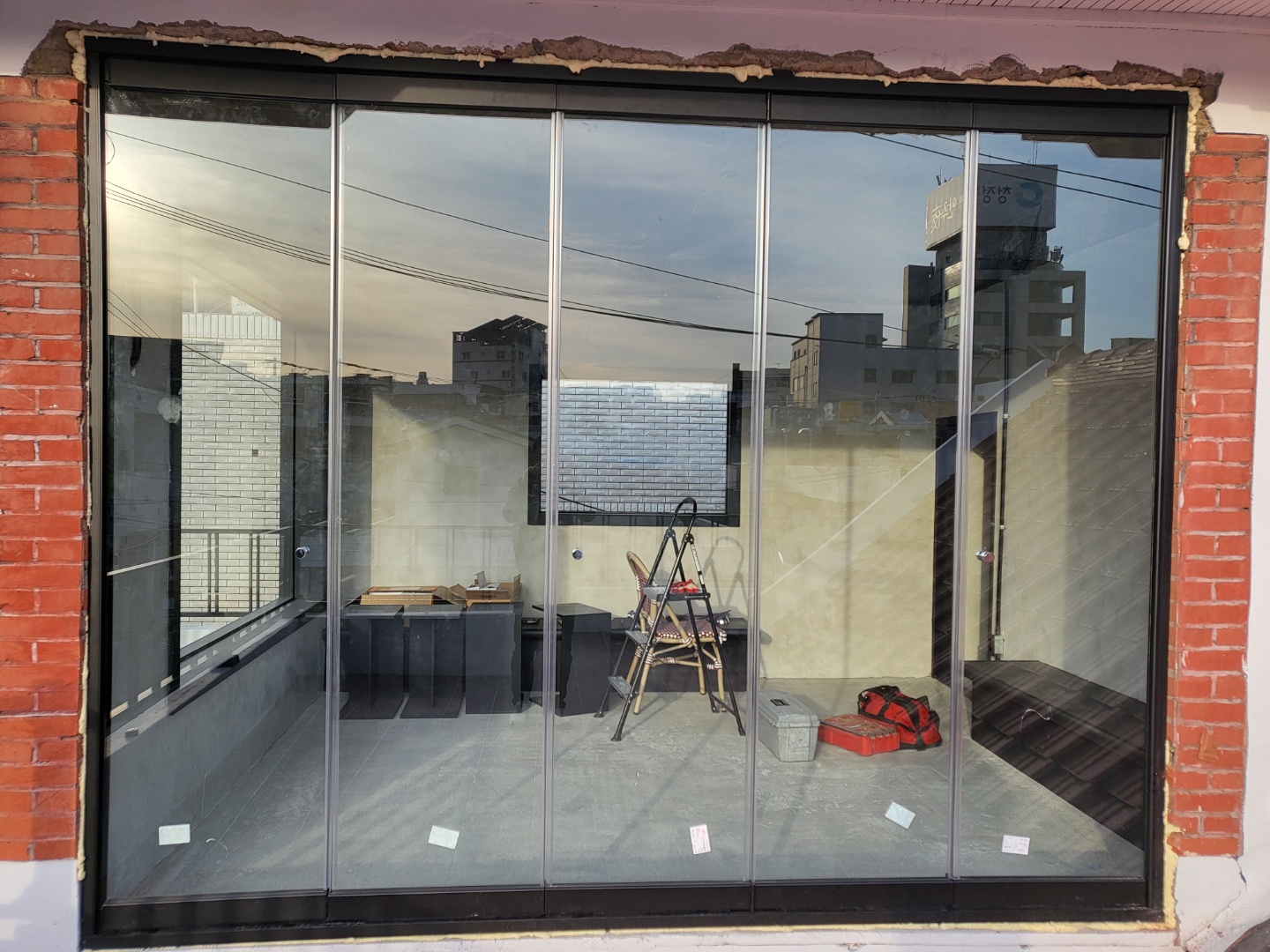 글라스 폴딩도어 프레임