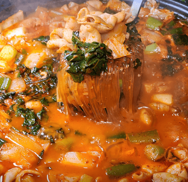 생방송투데이 돼지곱창전골 서울 중구 소문의 맛집