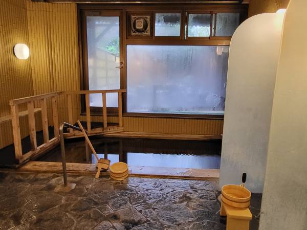 히수이노야도-레이메이-온천내부