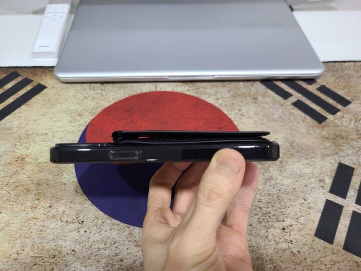 맥세이프 카드지갑 두께