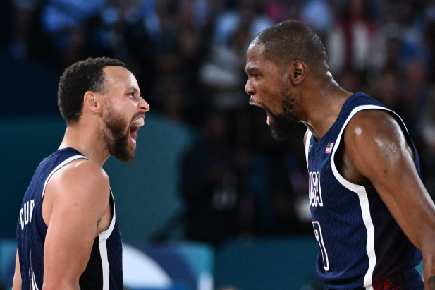 커리와-듀란트-포효하는사진