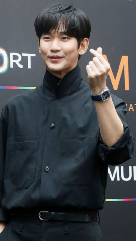 배우 김수현 프로필