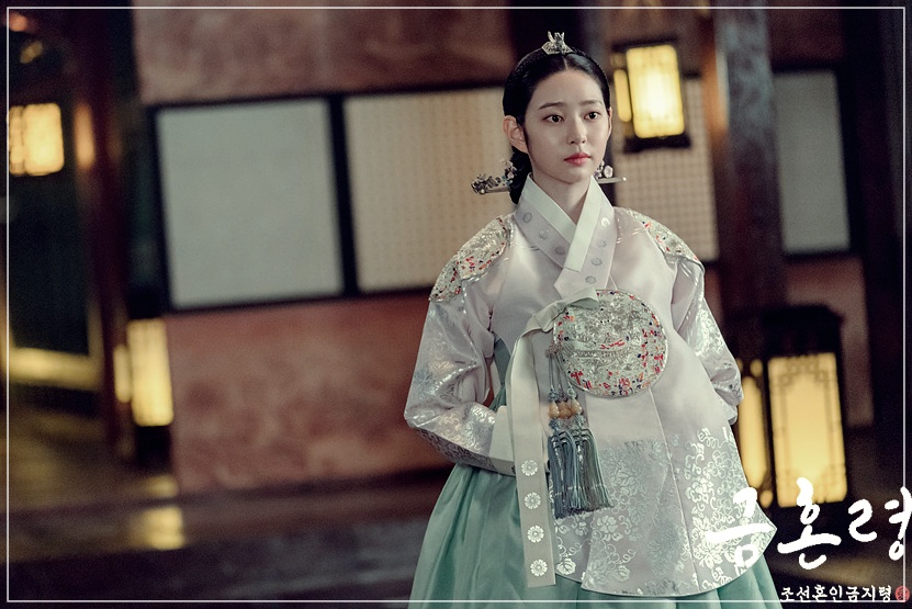박주현