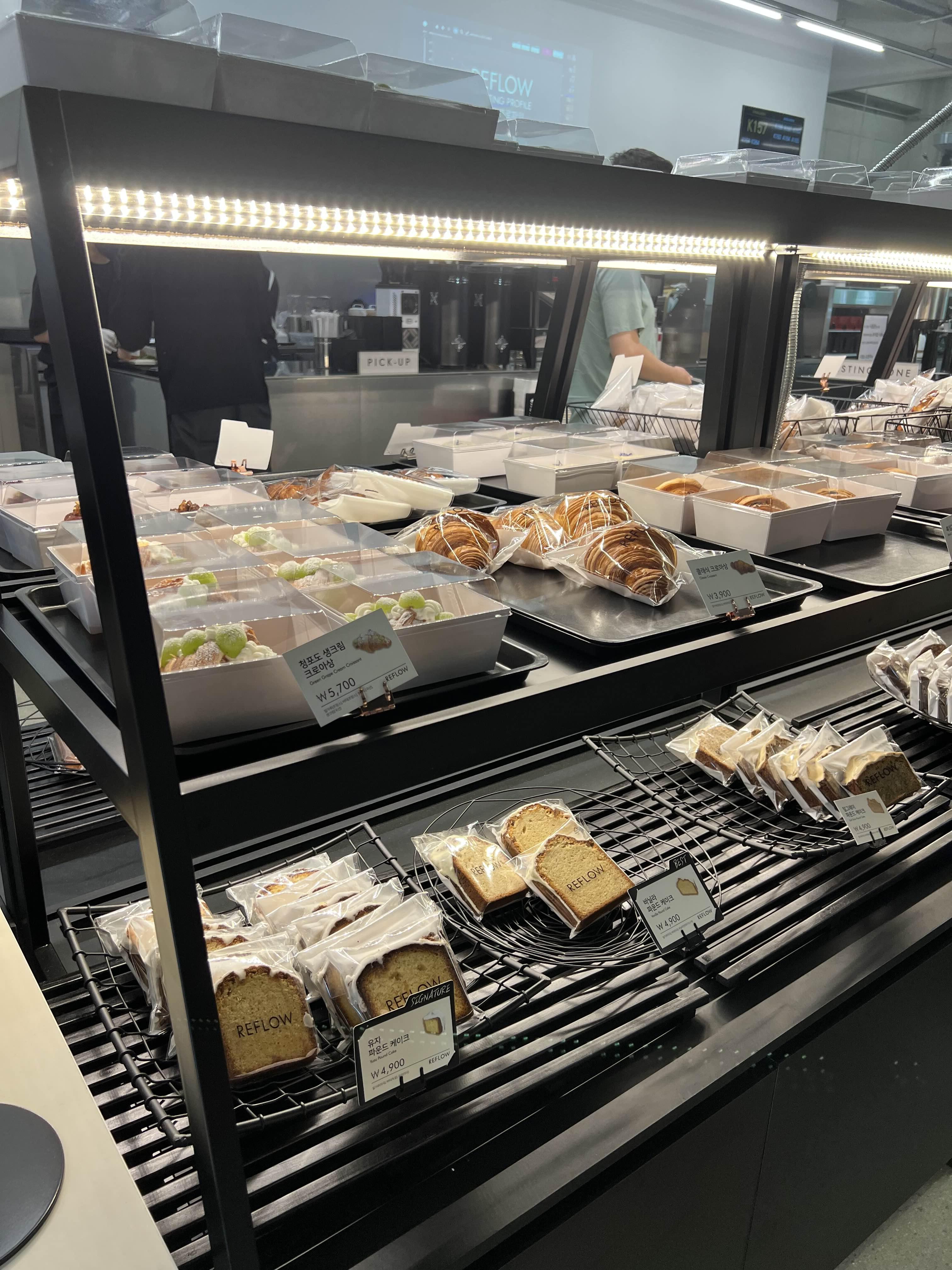 리플로우 북한산점 베이커리메뉴 빵맛집 카페