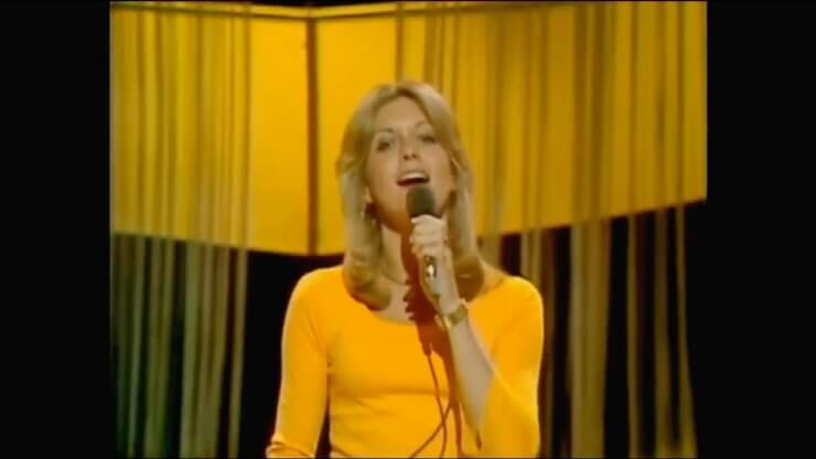 뮤비캡처 올드팝송 올리비아 뉴튼 존 - 렛 미 비 데어 가사해석 Olivia Newton-John - Let Me Be There 가사번역 뜻