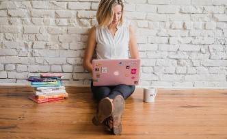 거북목, 그냥 두면 큰일 납니다