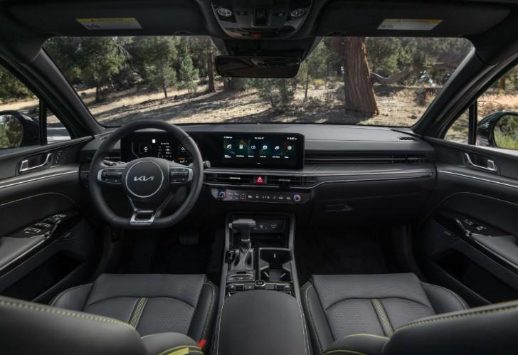 기아 K5 2026 내부 인테리어