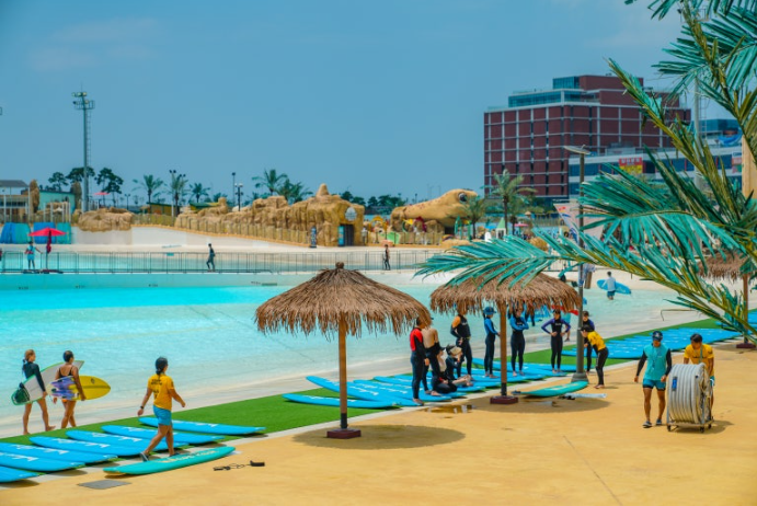 인근 상권 및 거북섬 개발 현황