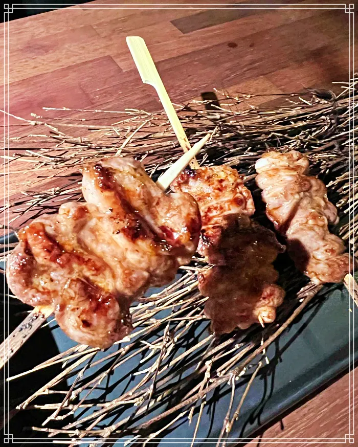 최불암 한국인의 밥상 홍대입구, 연남동 미쉐린 쉐프 짚불 훈연 닭 어깻살, 꼬릿살, 목살, 꼬치구이 맛집