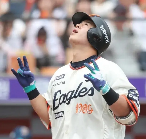노시환 100홈런&middot;폰세 괴력투&hellip;7연승 질주, 한화 이글스의 비상