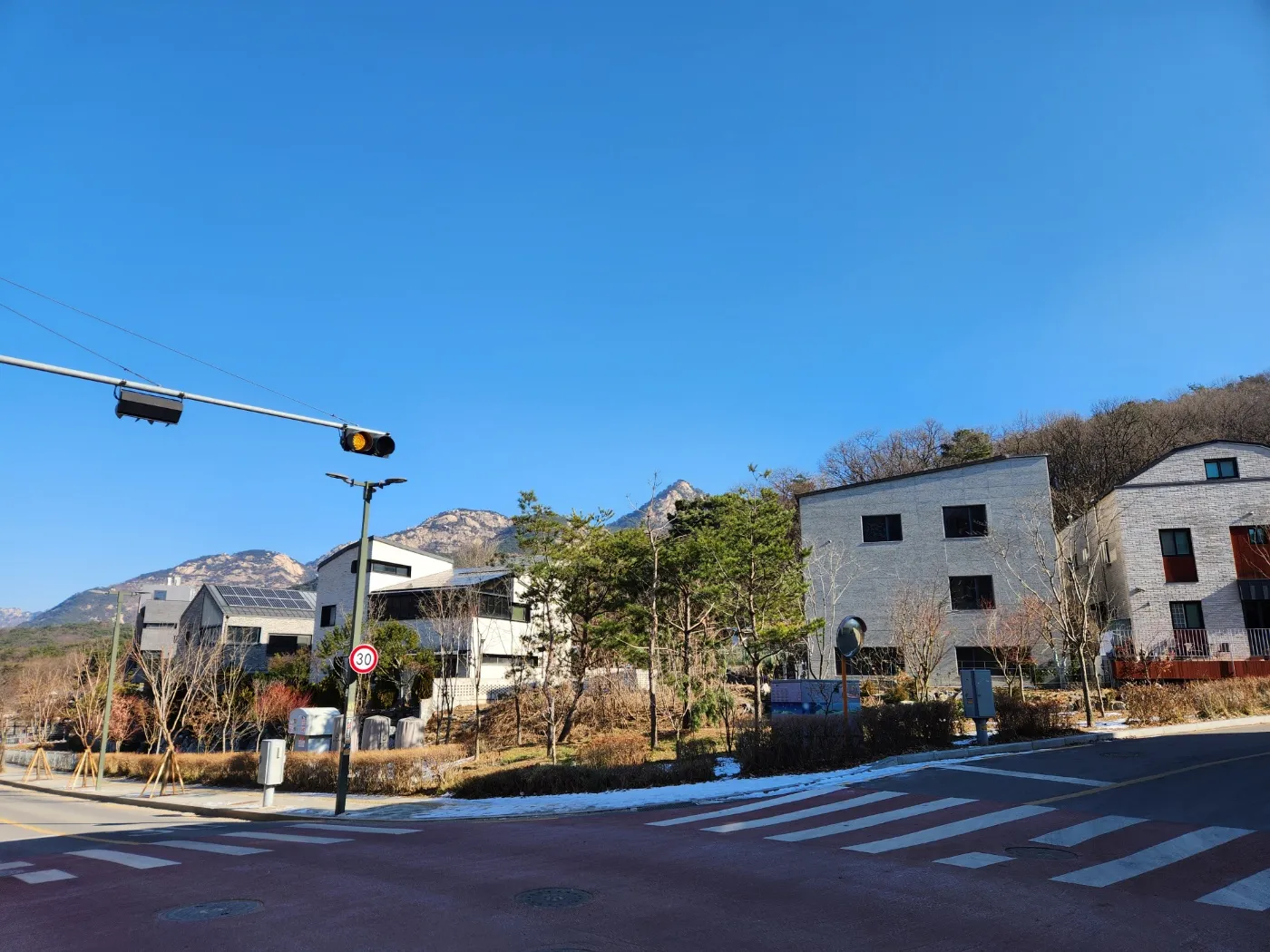 구름정원-끝자락-단독주택들