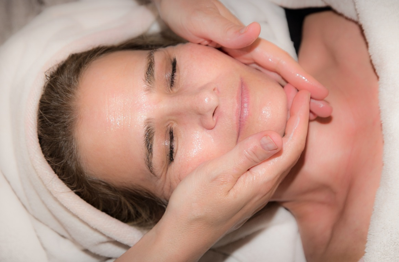 갱년기 피부 관리, 나이보다 어려 보이는 비결