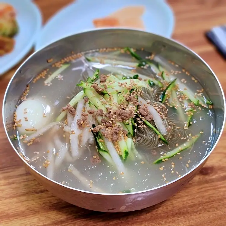 식객 허영만 백반기행 161회 김재경 편 홍어회무침 수북한 회냉면, 식초 필요없는 새콤한 전국구 물냉면, 비빔냉면, 냉면 서천 노포 맛집 소개
