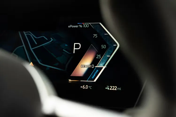 BMW iX2 eDrive20 이미지