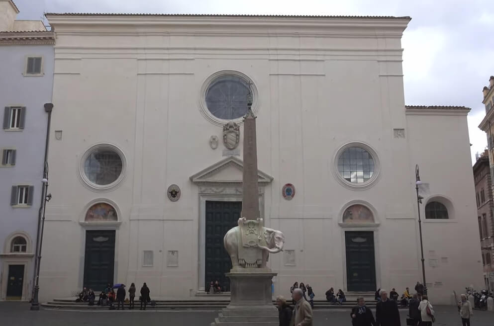 성 카타리나의 유해가 있는 산타 마리아 소프라 미네르바 성당