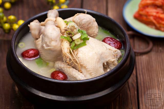 아랫 배가 찬 사람에게 좋은 음식 배가 찬 체질 삼계탕 닭고기