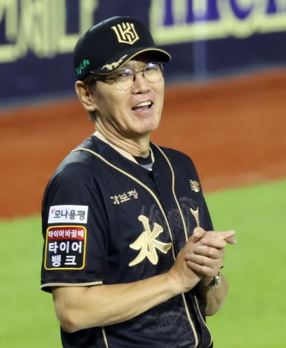 이강철 감독 연봉&middot;재계약 34억 총정리｜KT 2029년 계약&middot;역대 감독 몸값 순위&middot;염경엽 비교&middot;나이 프로필