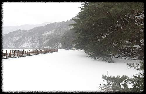 국내 겨울 설경 여행지 Best 10: 눈 덮인 명소와 일출&middot;일몰 스팟