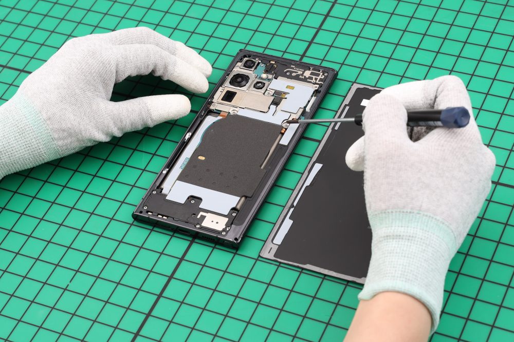 삼성전자, 갤럭시 &lsquo;자가 수리 프로그램&rsquo; 유럽 9개국으로 확대