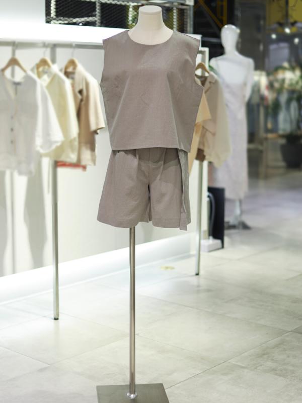 포커스 린넨 민소매 치마반바지 셋업 FM2G7ST0700