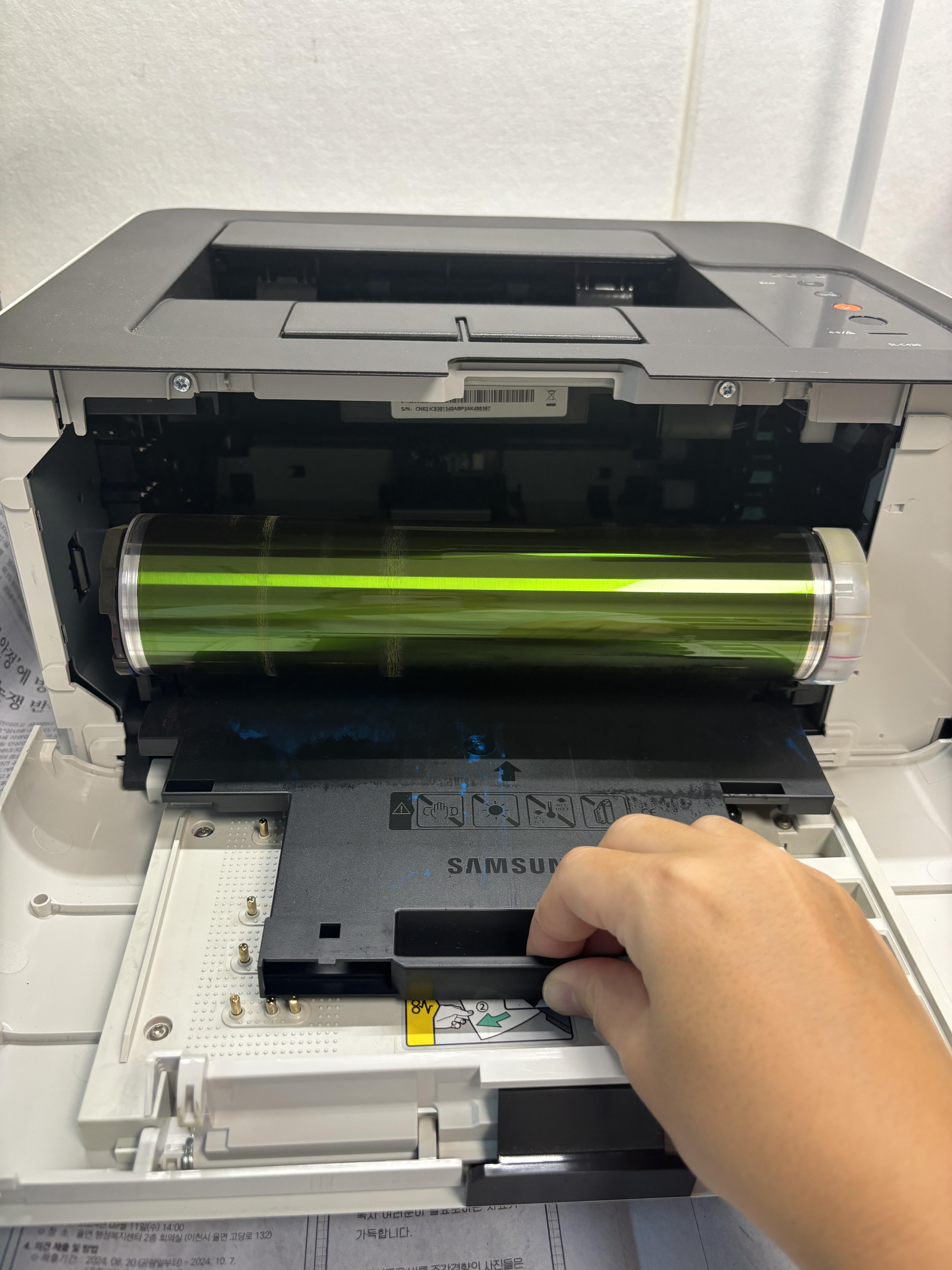 이미징유닛 탈거하는 모습