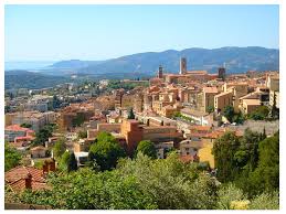 도시의 특이한 건물들