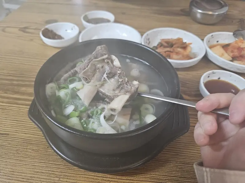 연천 신망리 갈비탕 소머리 국밥 설렁탕 맛집 나들이 가마솥 한우 소머리 국밥