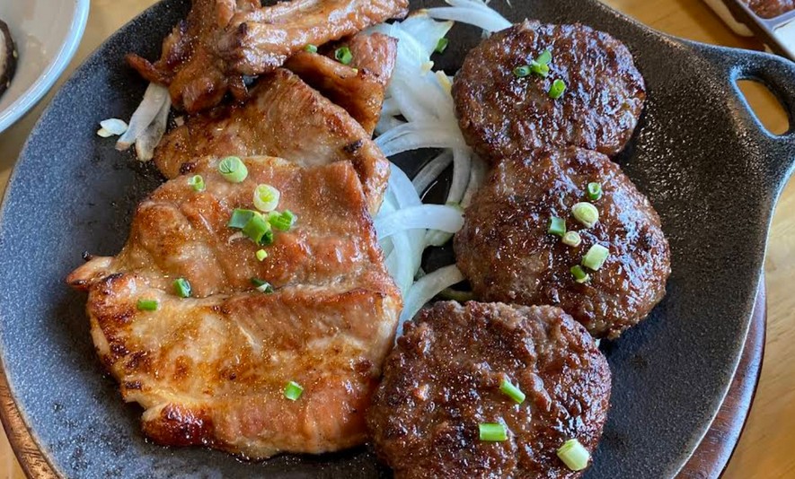 들기름막국수와 한우떡갈비가 맛있는 고기리열두화덕 방문 정보 총정리