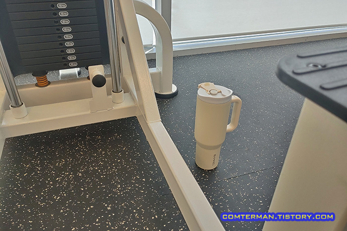 헬스장용 대용량 텀블러