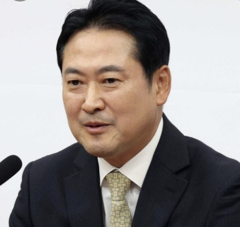 장동혁 국회의원 프로필 장동혁 아파트 4채 논란 지지율 부인 종교 한동훈
