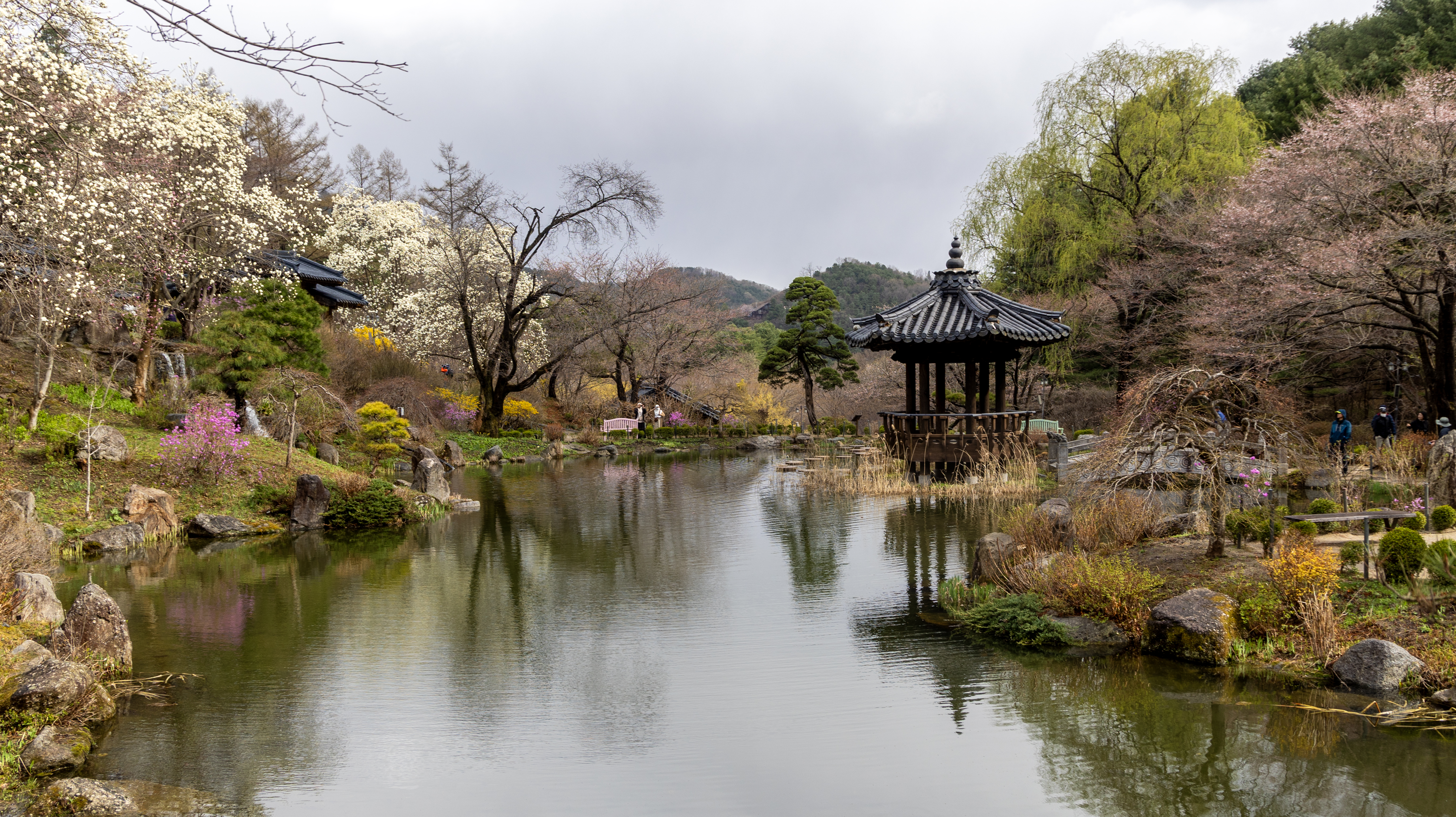 아침고요수목원 호수
