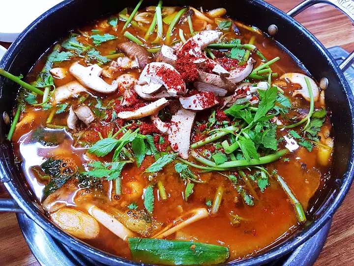 생생정보 메기 매운탕 28년 전통 맛집