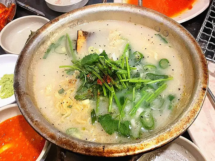 줄서는식당 43회 박소현 소갈비 생소갈비 백골라면 양념소갈비 함박스테이크 군고구마 맛집 권율 추천 소개