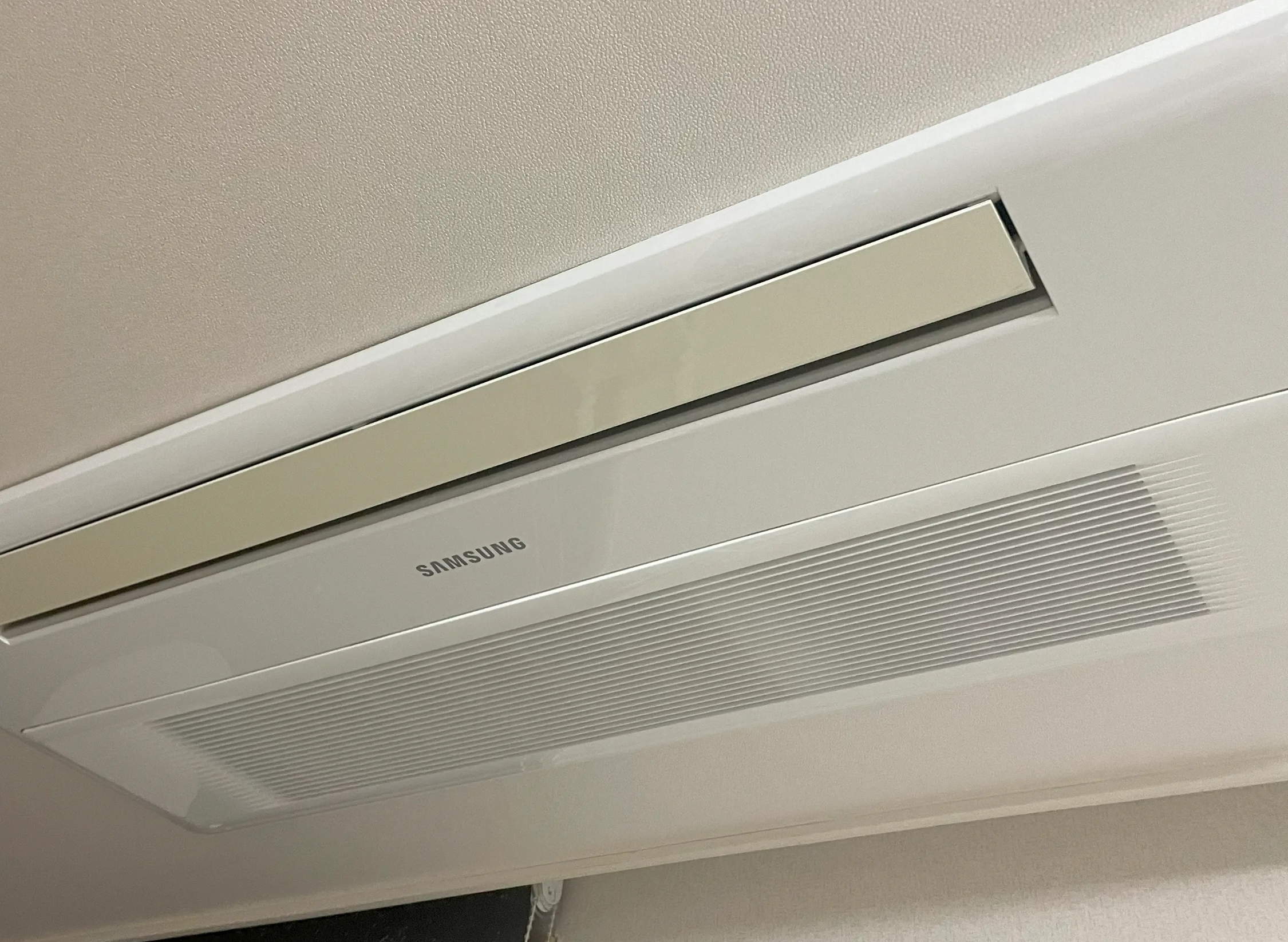 에어컨 냄새 제거