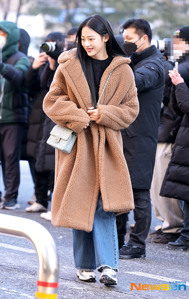 민지_샤넬백