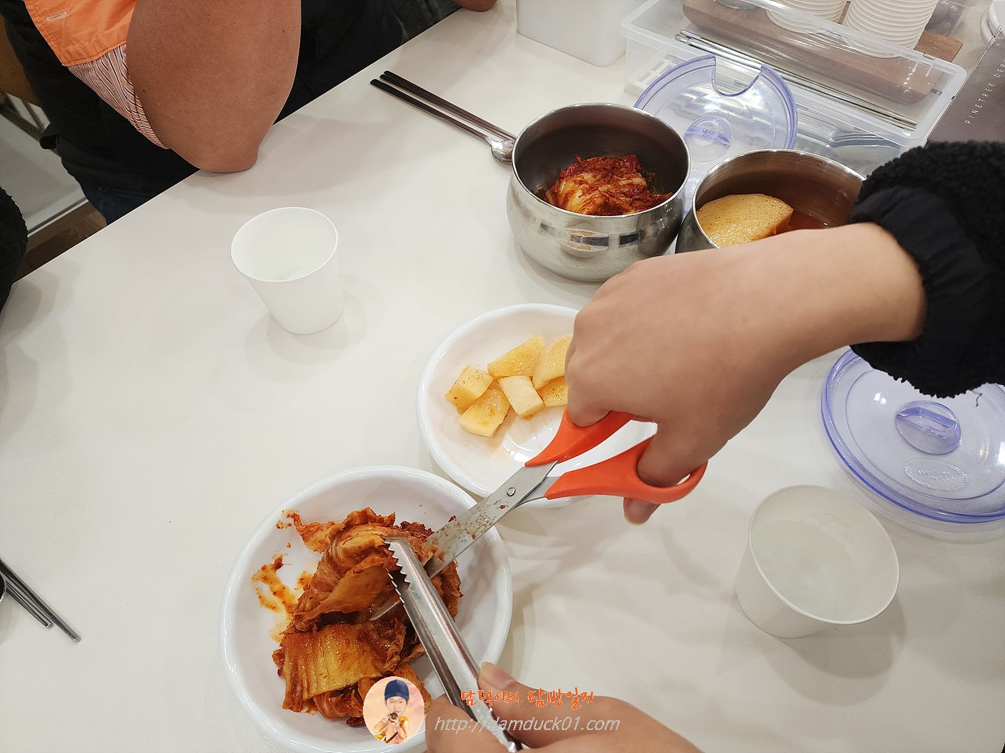 봉황칼국수 반찬