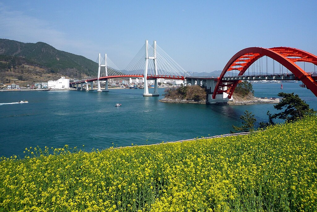 남해여행 가볼만한 곳 베스트10_ 10. 창선&middot;삼천포대교 (해안드라이브, 야경, 일몰)