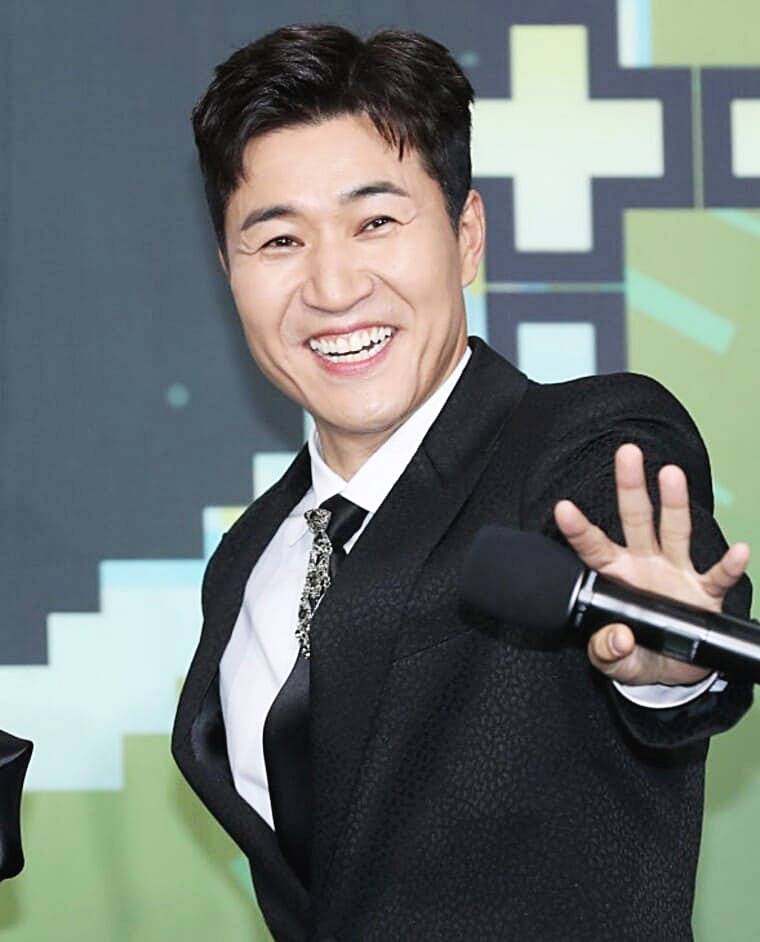 가수-김종민