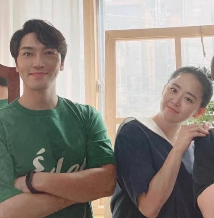 문근영 결혼 발표부터 남편 정평 배우 프로필까지 한눈에