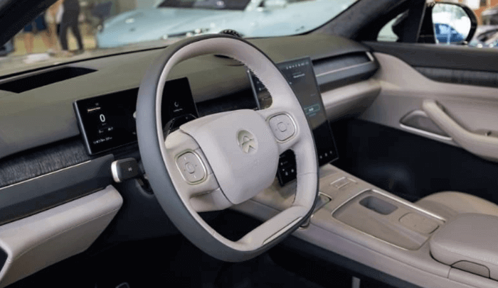 화웨이 전기차 생산: 테슬라를 추격하다!