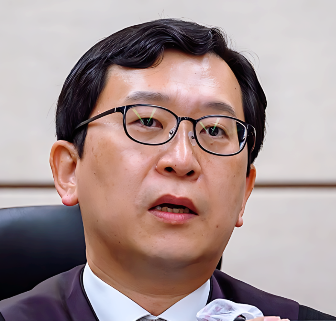이진관 판사